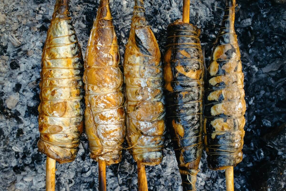 Шашлык из рыбы на мангале - самые вкусные рецепты с фото